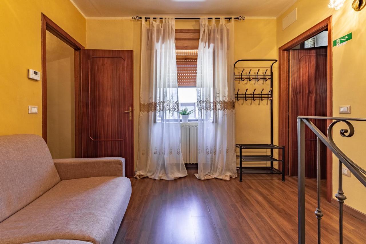 דירות Sarconi Casa Vacanze 'Zia Lucia' מראה חיצוני תמונה