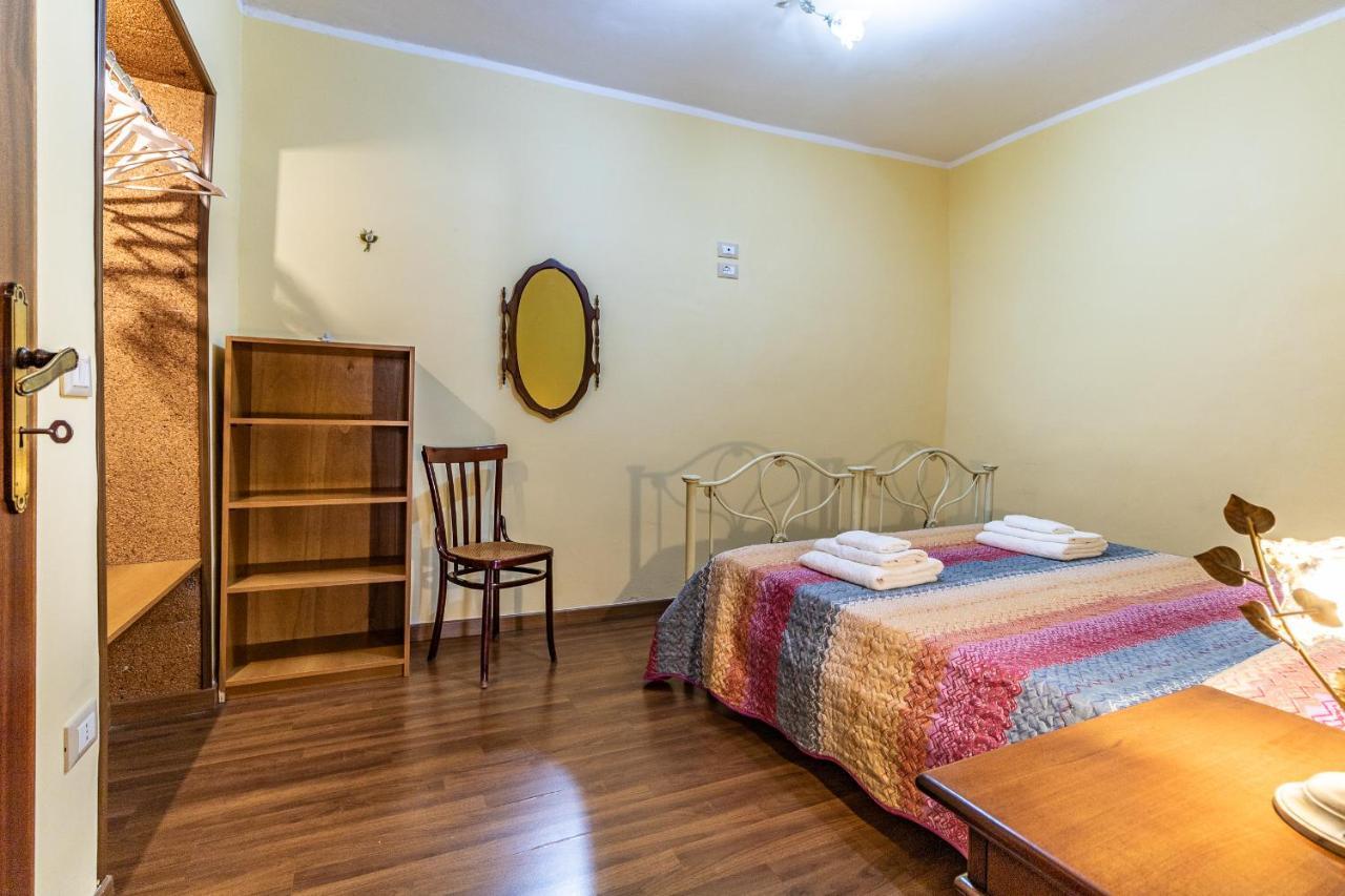 דירות Sarconi Casa Vacanze 'Zia Lucia' מראה חיצוני תמונה